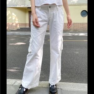 Brandy Melville Kimmy cargo pants white